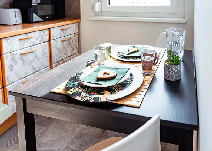 Modernes In Zentraler Stadtlage Apartment